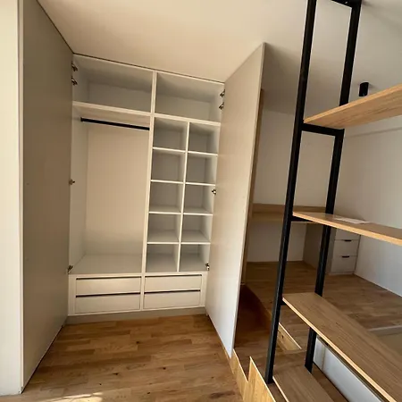 Cozy Urban Stay, Center *